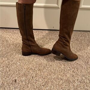 Donald J primer suede boots